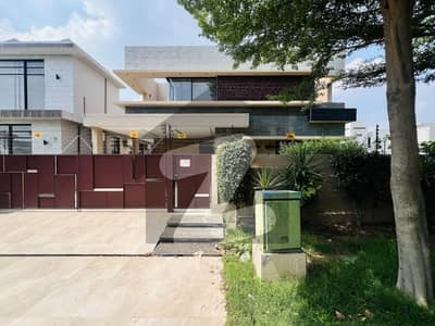 ڈی ایچ اے فیز 6 ڈیفنس (ڈی ایچ اے),لاہور میں 5 کمروں کا 1 کنال مکان 4.0 لاکھ میں کرایہ پر دستیاب ہے۔ ڈی ایچ اے فیز 6 ڈیفنس (ڈی ایچ اے),لاہور میں 5 کمروں کا 1 کنال مکان 4.0 لاکھ میں کرایہ پر دستیاب ہے۔