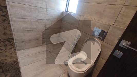 ڈی ایچ اے ڈیفینس فیز 1 ڈی ایچ اے ڈیفینس,اسلام آباد میں 2 کمروں کا 1 کنال بالائی پورشن 90.0 ہزار میں کرایہ پر دستیاب ہے۔