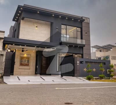 10 Marla Modern House for Rent in Peaceful Area