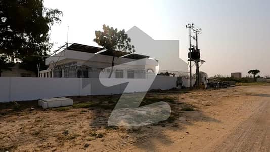 Corner 150 wide Road Facing 240 Sq. Yds. Plot Available For Sale At Gulshan E Mehran Low 1C