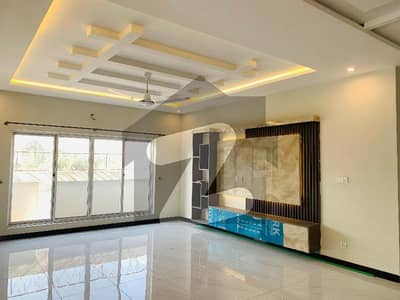 ڈی ایچ اے ڈیفینس فیز 2 ڈی ایچ اے ڈیفینس,اسلام آباد میں 3 کمروں کا 1 کنال بالائی پورشن 1.15 لاکھ میں کرایہ پر دستیاب ہے۔