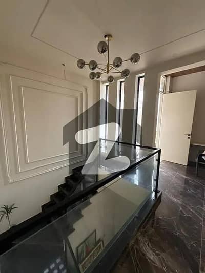 بحریہ ٹاؤن سیکٹر ای بحریہ ٹاؤن,لاہور میں 5 کمروں کا 10 مرلہ مکان 1.55 لاکھ میں کرایہ پر دستیاب ہے۔ بحریہ ٹاؤن سیکٹر ای بحریہ ٹاؤن,لاہور میں 5 کمروں کا 10 مرلہ مکان 1.55 لاکھ میں کرایہ پر دستیاب ہے۔