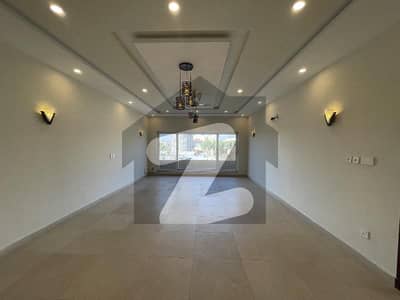 ڈی ایچ اے ڈیفینس فیز 2 ڈی ایچ اے ڈیفینس,اسلام آباد میں 3 کمروں کا 1 کنال بالائی پورشن 1.0 لاکھ میں کرایہ پر دستیاب ہے۔