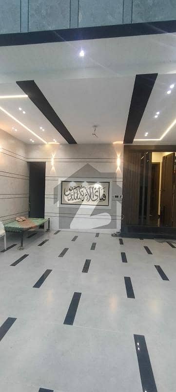 ایل ڈی اے ایوینیو لاہور میں 6 کمروں کا 10 مرلہ مکان 4.45 کروڑ میں برائے فروخت۔ ایل ڈی اے ایوینیو لاہور میں 6 کمروں کا 10 مرلہ مکان 4.45 کروڑ میں برائے فروخت۔