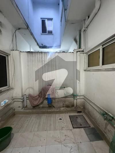 ایف ۔ 6 اسلام آباد میں 6 کمروں کا 1 کنال مکان 22.0 کروڑ میں برائے فروخت۔