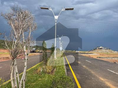 مارگلہ انکلیو مارگلہ ایونیو,اسلام آباد میں 5 مرلہ رہائشی پلاٹ 1.8 کروڑ میں برائے فروخت۔