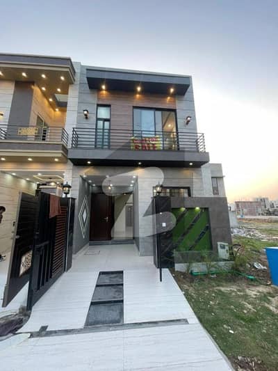 الکبیر ٹاؤن - فیز 2 الکبیر ٹاؤن,رائیونڈ روڈ,لاہور میں 3 کمروں کا 3 مرلہ مکان 1.4 کروڑ میں برائے فروخت۔