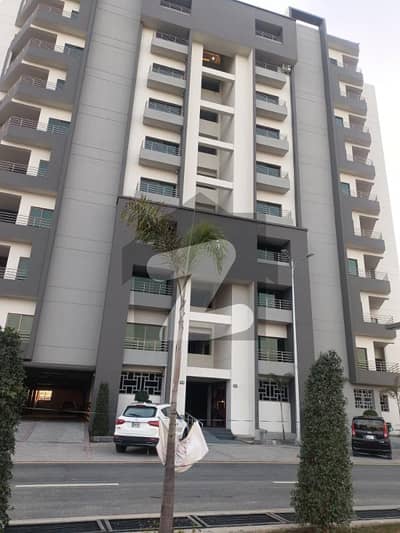 10 MARLA 3 BEDROOM FULLY FURNIHED APARTMENT AVAILABLE FOR RENT