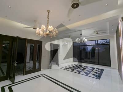 ڈی ایچ اے فیز 6 ڈیفنس (ڈی ایچ اے),لاہور میں 5 کمروں کا 1 کنال مکان 11.0 کروڑ میں برائے فروخت۔