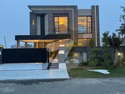 بحریہ ٹاؤن سیکٹر سی بحریہ ٹاؤن,لاہور میں 5 کمروں کا 1 کنال مکان 6.29 کروڑ میں برائے فروخت۔