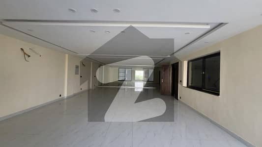 8 Marla Commercial floor for rent 2nd floor hot location