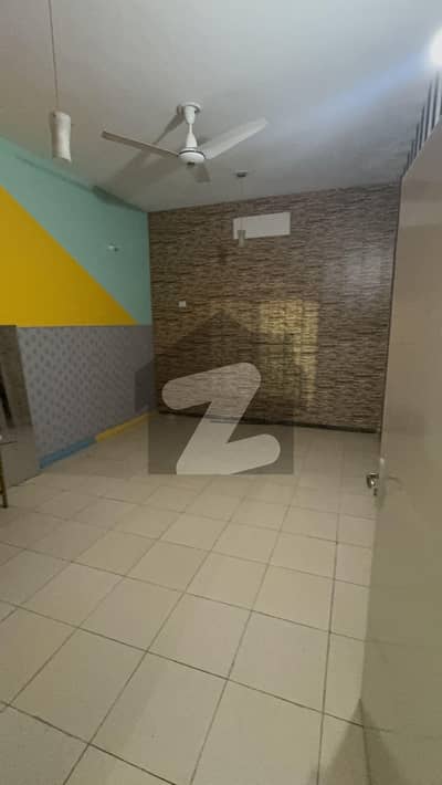 جوڈیشل کالونی لاہور میں 6 کمروں کا 7 مرلہ مکان 2.8 کروڑ میں برائے فروخت۔