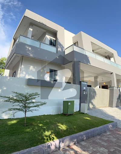 ایف ۔ 8 اسلام آباد میں 5 کمروں کا 1 کنال مکان 10.0 لاکھ میں کرایہ پر دستیاب ہے۔