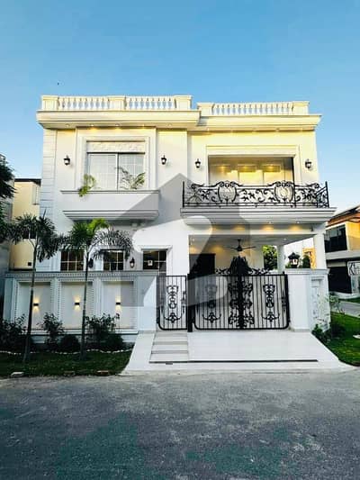 5 MARLA MODERN HOUSE FOR SALE IN DHA 9 TOWN.