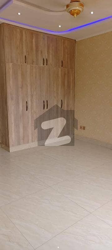 10 Marla Upper Portion For Rent Overseas Sector, Phase 8, Bahria Town