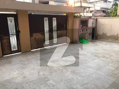 North Nazimabad Block I Just Back Side Of Imam Clinic Ground Floor 3 Bed DD Huge Bed Rooms Sizes Huge Parking Are And Lounge