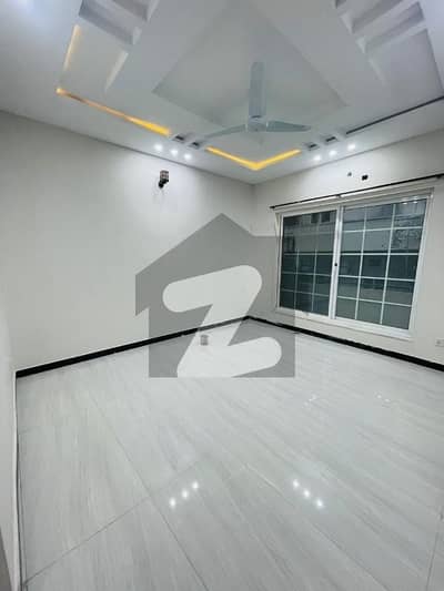 ٹاپ سٹی 1 - بلاک سی ٹاپ سٹی 1,اسلام آباد میں 2 کمروں کا 3 مرلہ فلیٹ 65.0 ہزار میں کرایہ پر دستیاب ہے۔