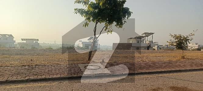 Develop plot for sale