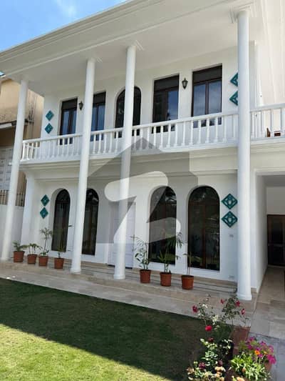 ایف ۔ 7 اسلام آباد میں 6 کمروں کا 1 کنال مکان 6.0 لاکھ میں کرایہ پر دستیاب ہے۔