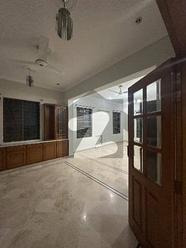 10 Marla Upper Portion 1st Floor For Rent In G14