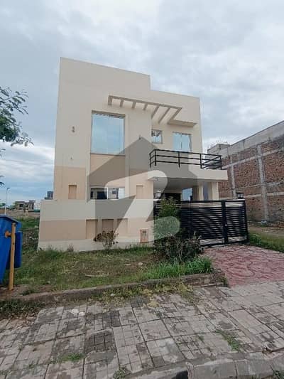 I Block 5 Marla House For Sale