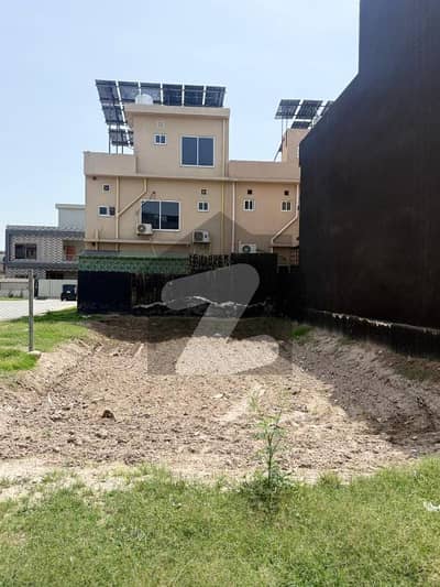 Prime Location Park View City - Tulip Extension Block Residential Plot Sized 10 Marla