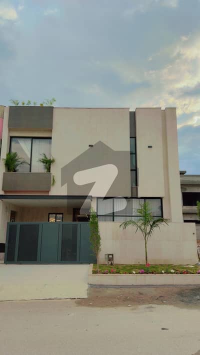 Luxury Designer House for Sale in B-17 E Block Prime Short Corner Location Luxury Designer House for Sale in B-17 E Block Prime Short Corner Location