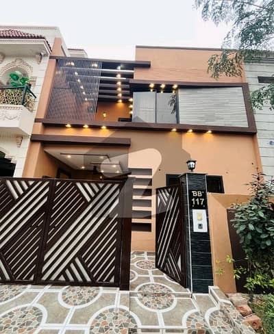 سٹی ہاؤسنگ سوسائٹی گوجرانوالہ میں 4 کمروں کا 5 مرلہ مکان 1.9 کروڑ میں برائے فروخت۔