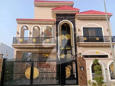 Get This Amazing Corner 10 Marla House Available In Citi Housing Society