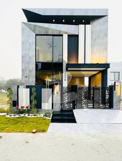 5 MARLA MODERN HOUSE FOR SALE IN DHA 9 TOWN. 5 MARLA MODERN HOUSE FOR SALE IN DHA 9 TOWN.