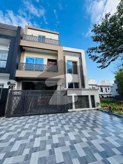 Ideal House For sale In D-12