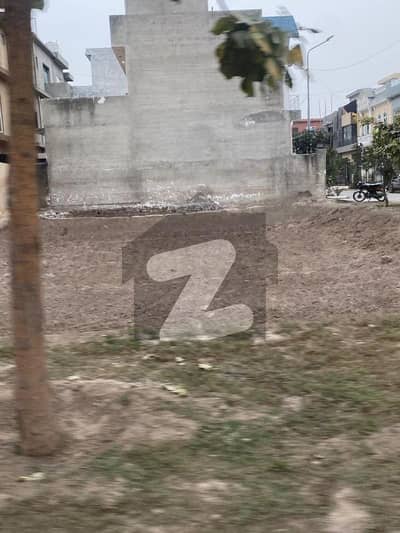 پارک ویو سٹی ۔ کرسٹل بلاک پارک ویو سٹی,لاہور میں 5 مرلہ رہائشی پلاٹ 46.0 لاکھ میں برائے فروخت۔