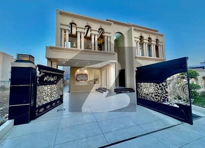 سٹی ہاؤسنگ سوسائٹی گوجرانوالہ میں 6 کمروں کا 1 کنال مکان 8.5 کروڑ میں برائے فروخت۔