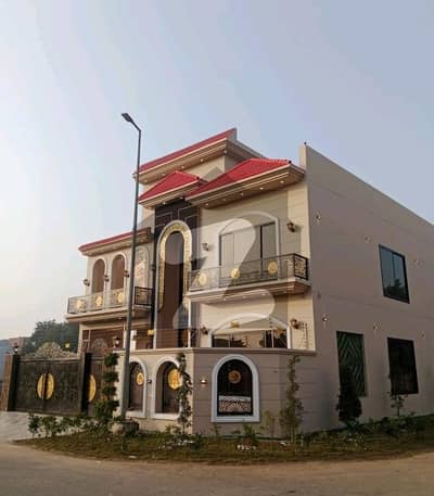 سٹی ہاؤسنگ سوسائٹی گوجرانوالہ میں 5 کمروں کا 10 مرلہ مکان 4.25 کروڑ میں برائے فروخت۔