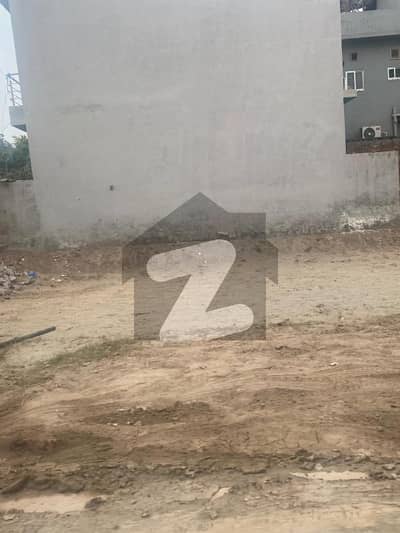 Premium 5 Marla Plot for Sale in Park View City Lahore