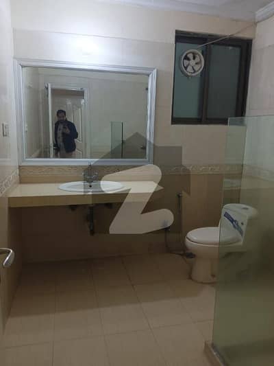 MODEL TOWN 2 KANAL DOUBLE STOREY HOUSE FOR RENT