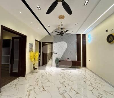 سٹی ہاؤسنگ سوسائٹی گوجرانوالہ میں 5 کمروں کا 10 مرلہ مکان 1.2 لاکھ میں کرایہ پر دستیاب ہے۔ سٹی ہاؤسنگ سوسائٹی گوجرانوالہ میں 5 کمروں کا 10 مرلہ مکان 1.2 لاکھ میں کرایہ پر دستیاب ہے۔