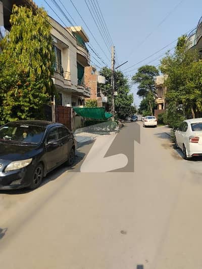 5 Marla Residential Upper Portion Available For Rent.