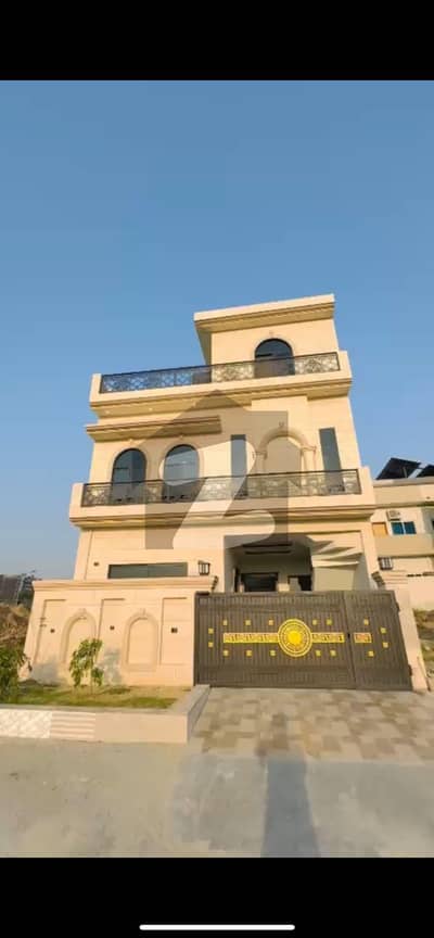 فیصل مارگلہ سٹی بی ۔ 17,اسلام آباد میں 4 کمروں کا 5 مرلہ مکان 3.25 کروڑ میں برائے فروخت۔