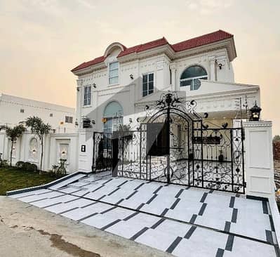 سٹی ہاؤسنگ سوسائٹی گوجرانوالہ میں 6 کمروں کا 1 کنال مکان 7.0 کروڑ میں برائے فروخت۔