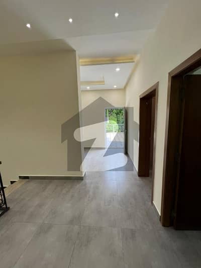 House For Rent in F-8