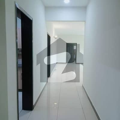 عسکری 11 ۔ سیکٹر بی اپارٹمنٹس عسکری 11,عسکری,لاہور میں 3 کمروں کا 10 مرلہ فلیٹ 1.25 لاکھ میں کرایہ پر دستیاب ہے۔