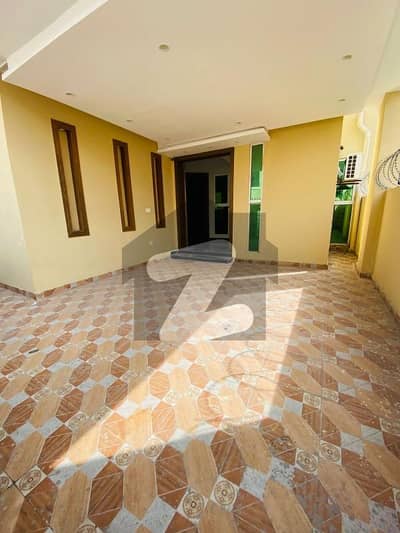 house for sale 7 Marla