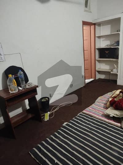 3 BED DD 3rd Floor Flat For Rent Without Lift