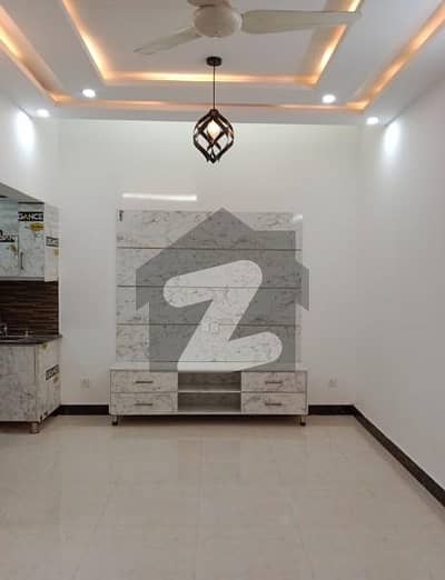 بحریہ انکلیو بحریہ ٹاؤن,اسلام آباد میں 3 کمروں کا 5 مرلہ مکان 80.0 ہزار میں کرایہ پر دستیاب ہے۔