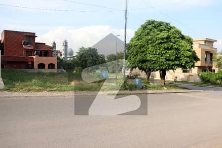 ڈی ایچ اے فیز 5 - سیکٹر سی ڈی ایچ اے ڈیفینس فیز 5,ڈی ایچ اے ڈیفینس,اسلام آباد میں 1 کنال رہائشی پلاٹ 3.15 کروڑ میں برائے فروخت۔