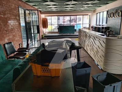 ایم ایم عالم روڈ گلبرگ,لاہور میں 1 کنال دکان 18.0 لاکھ میں کرایہ پر دستیاب ہے۔