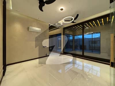 Beautiful Modern 1 Kanal House For Sale in DHA Phase 7