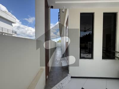 بحریہ انکلیو بحریہ ٹاؤن,اسلام آباد میں 5 کمروں کا 10 مرلہ مکان 5.5 کروڑ میں برائے فروخت۔