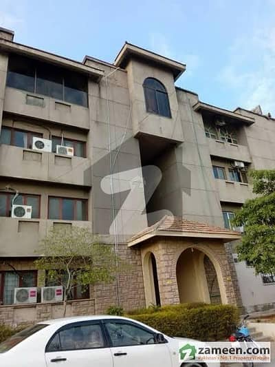 E Type, G-11 Flat Is For Sale